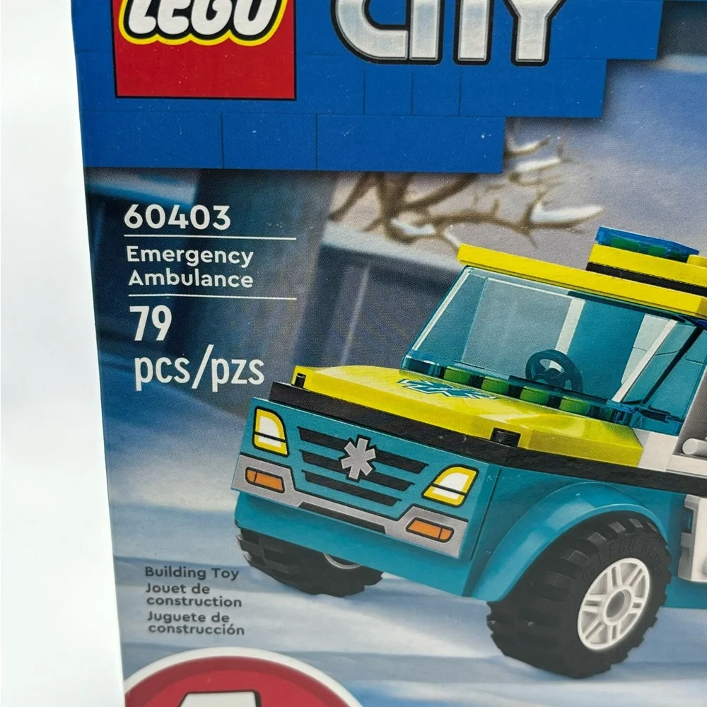 LEGO 60403 CITY Emergency‎ Ambulance and Snowboarder RETIRED Gifts Toys